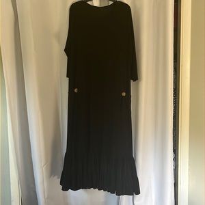 black zady b’s dress